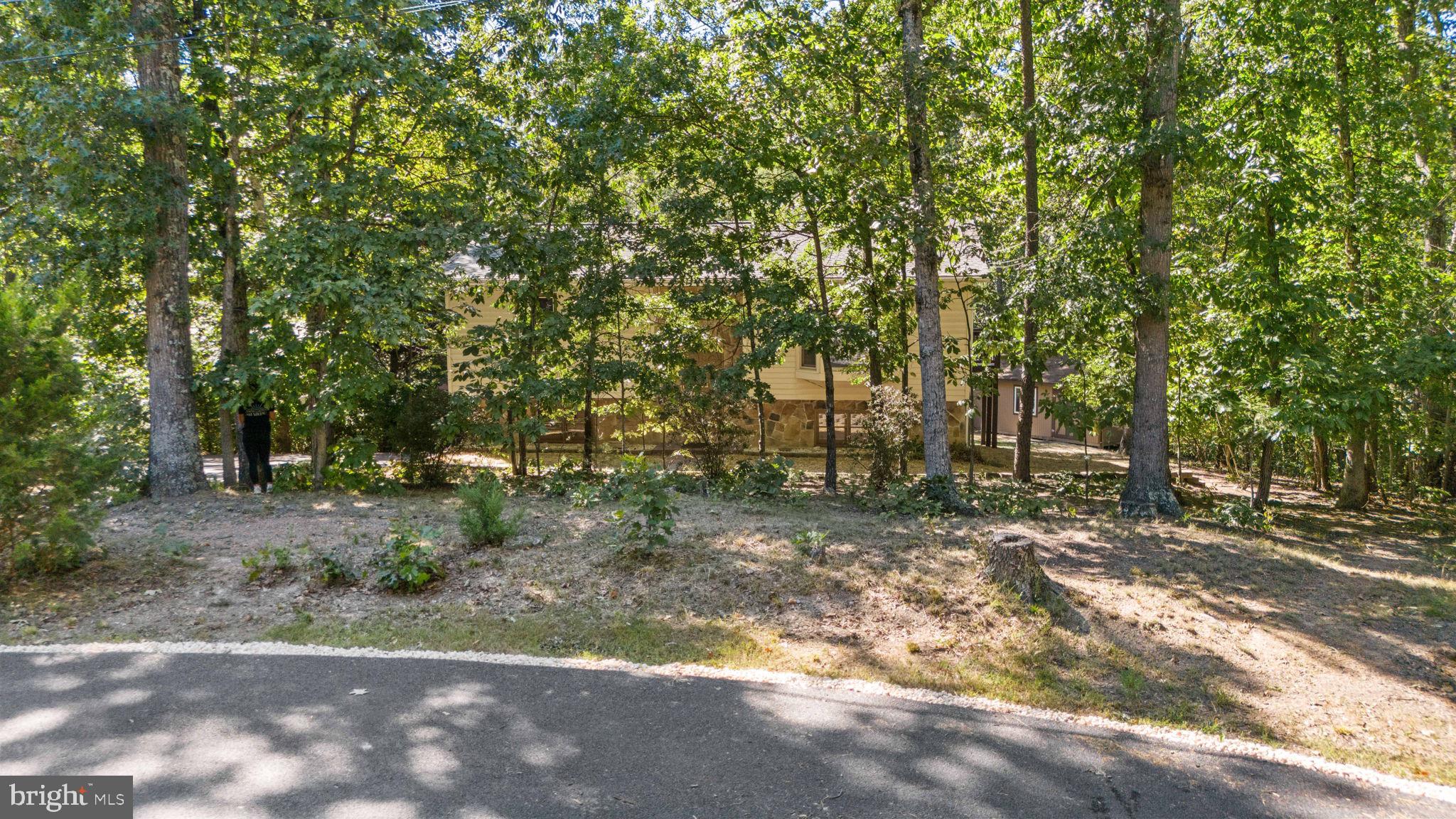 THREE RUN WOODS - Residential