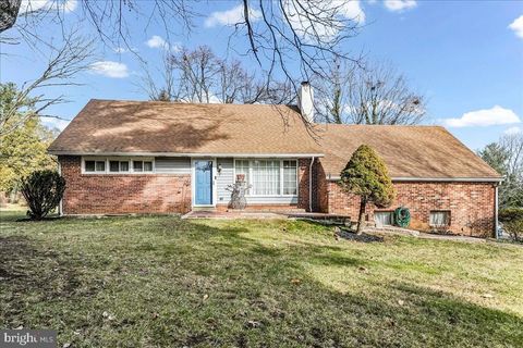 3 MAN O WAR DRIVE MEDIA PA 19063