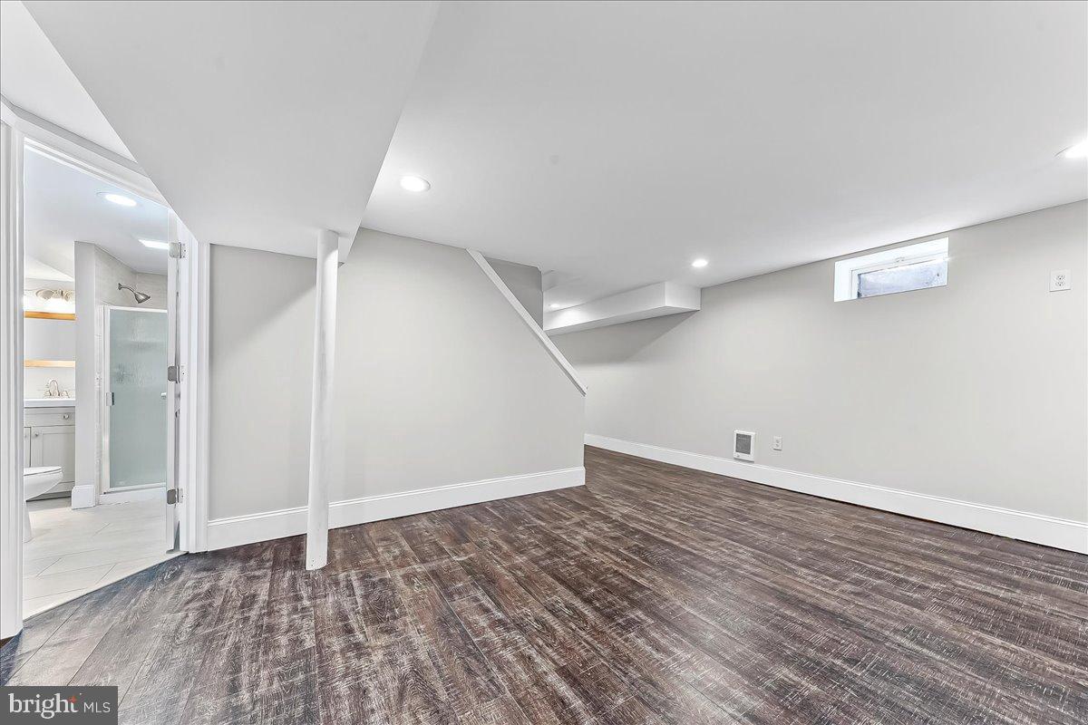 RIDDLEWOOD - Residential