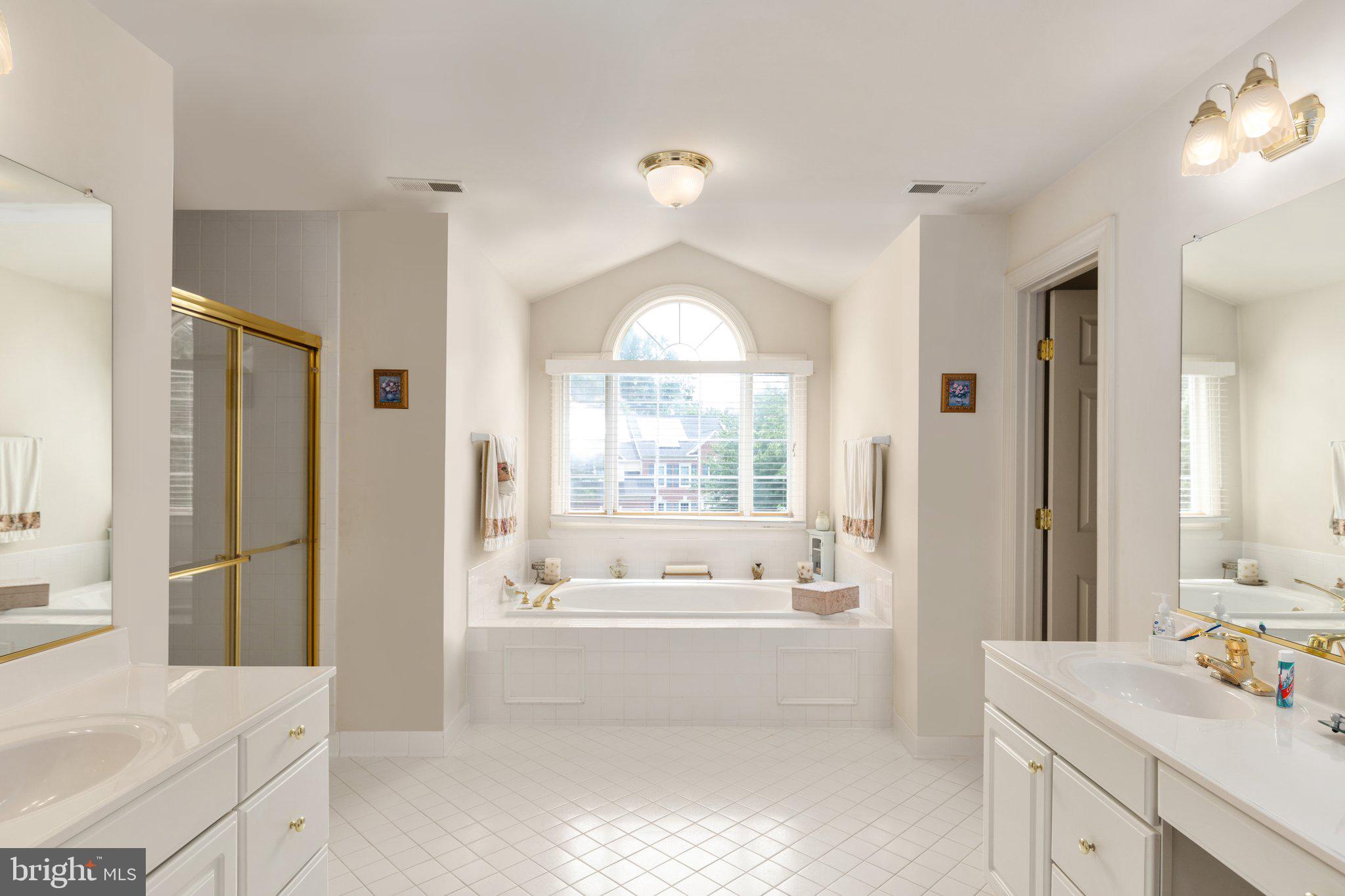 GOLD MINE CROSSING - Residential