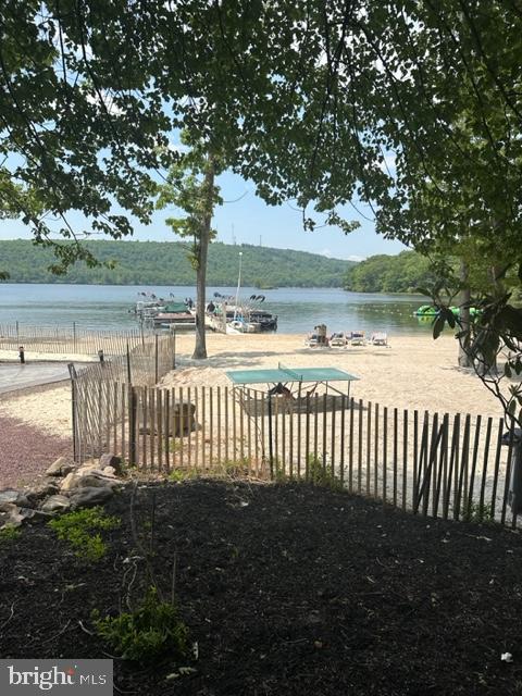 LAURELWOODS - Residential