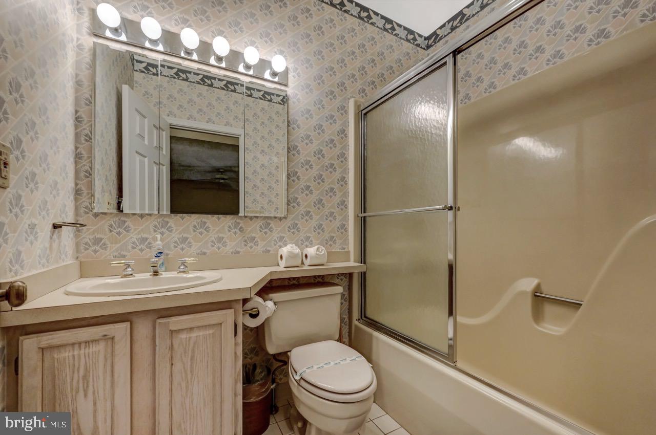 LAURELWOODS - Residential