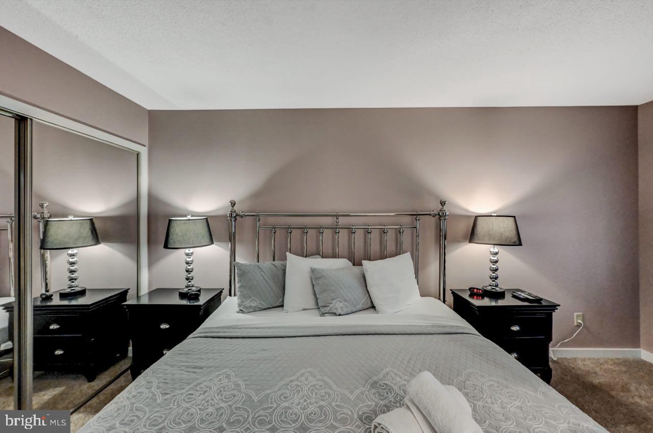 LAURELWOODS - Residential