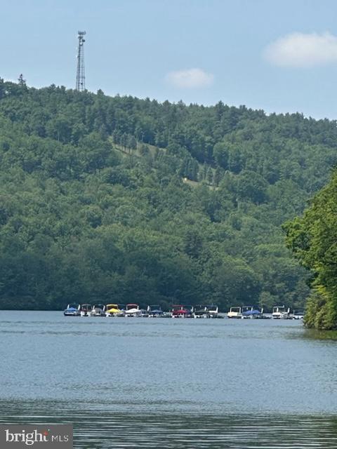 LAURELWOODS - Residential