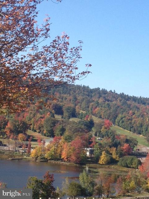 LAURELWOODS - Residential