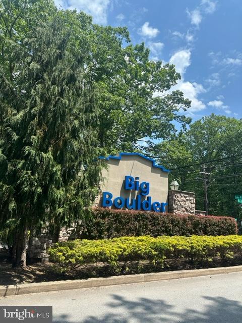 LAURELWOODS - Residential