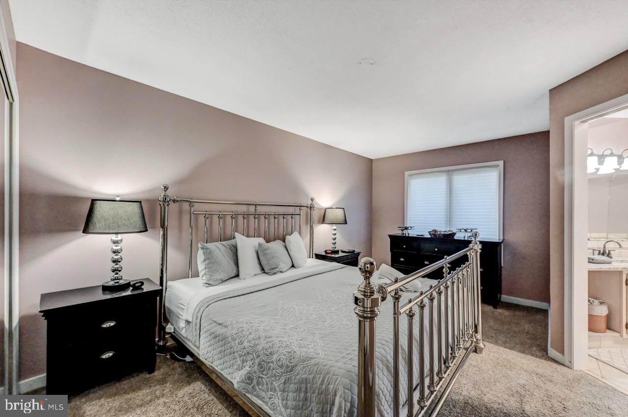 LAURELWOODS - Residential