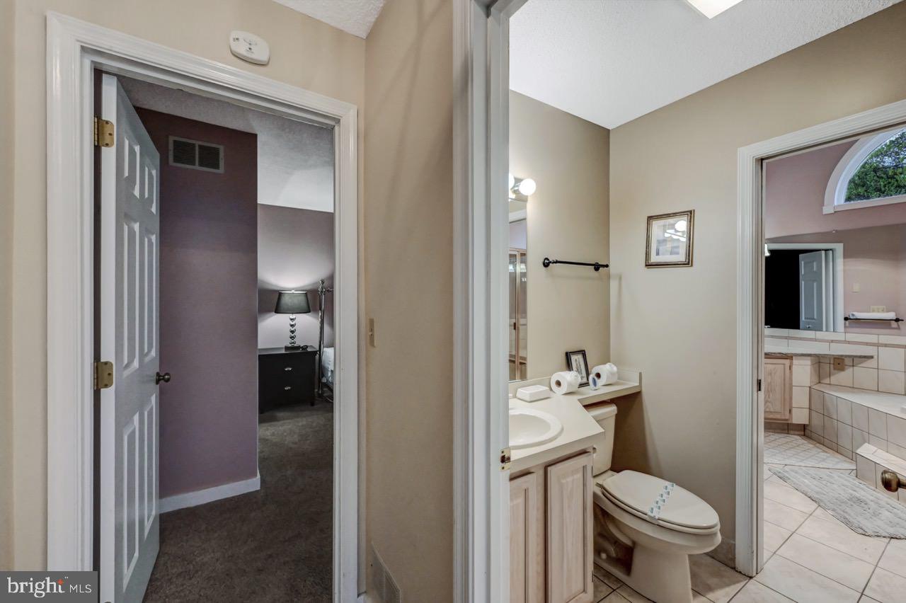 LAURELWOODS - Residential