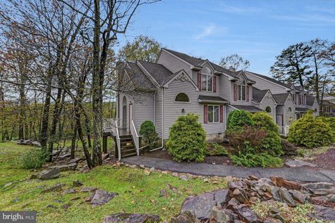 LAURELWOODS DRIVE 52 LAKE HARMONY PA 18624