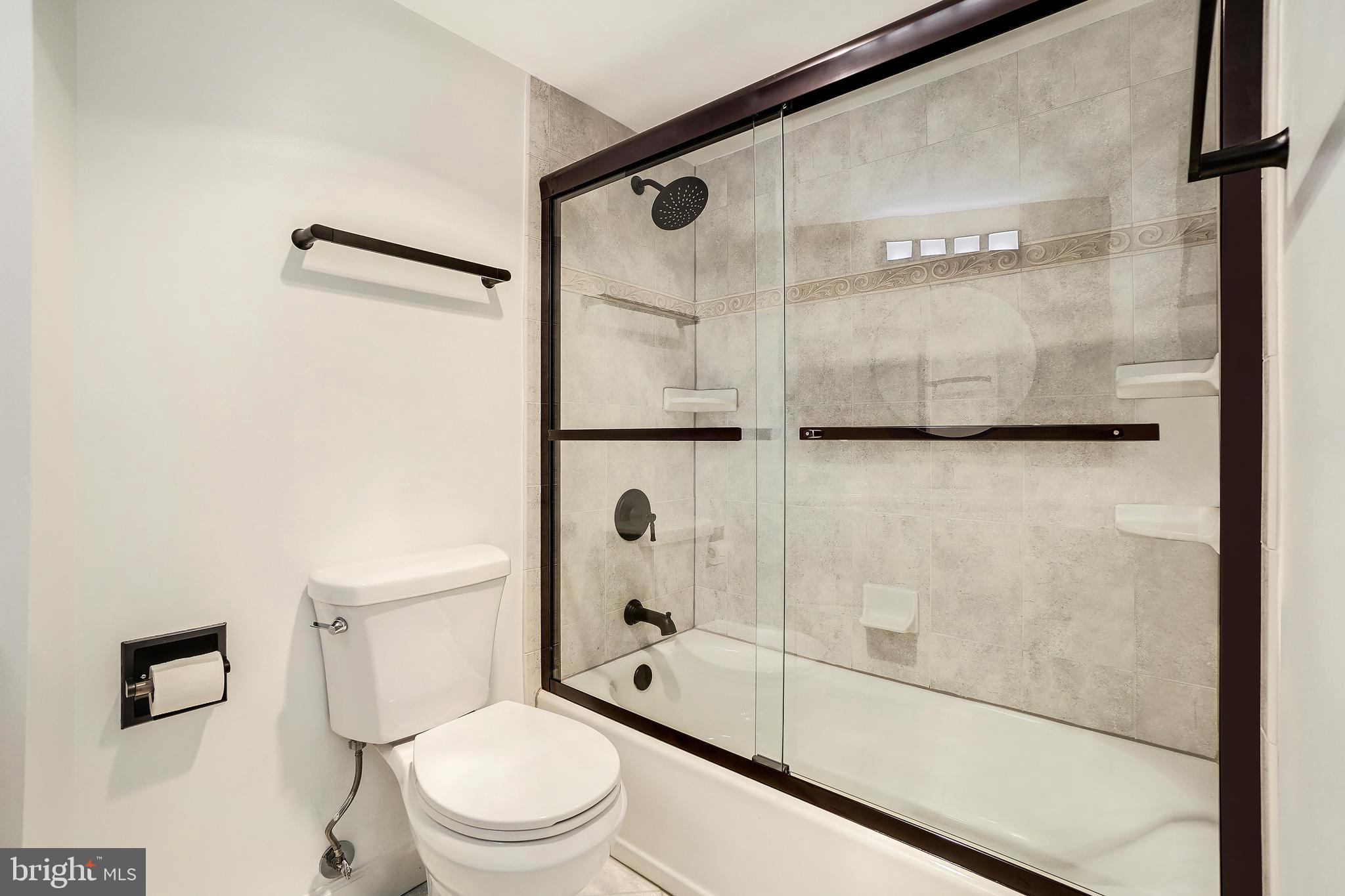 MONTEBELLO - Residential