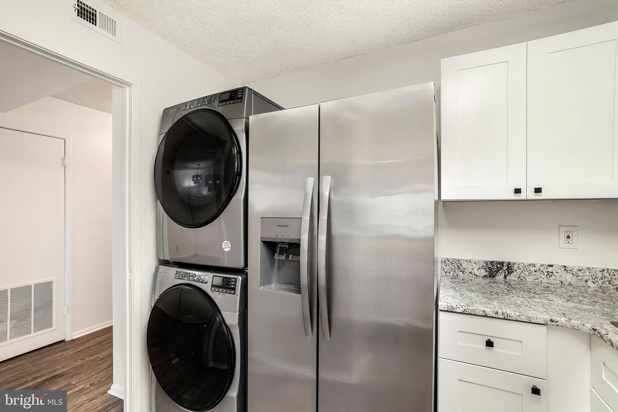 MONTEBELLO - Residential