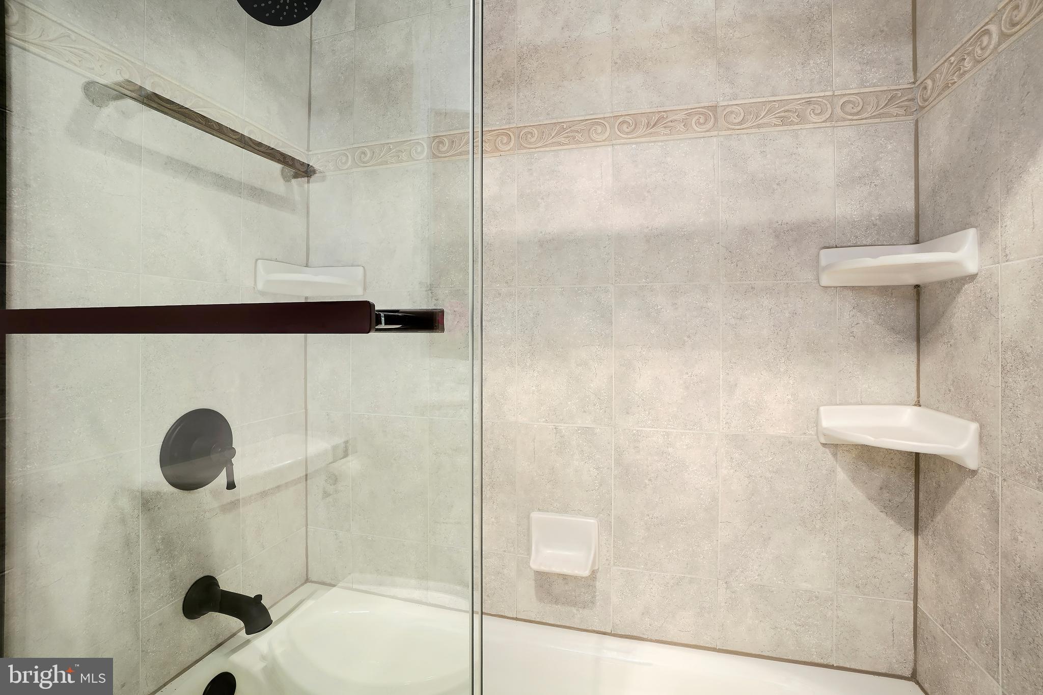 MONTEBELLO - Residential