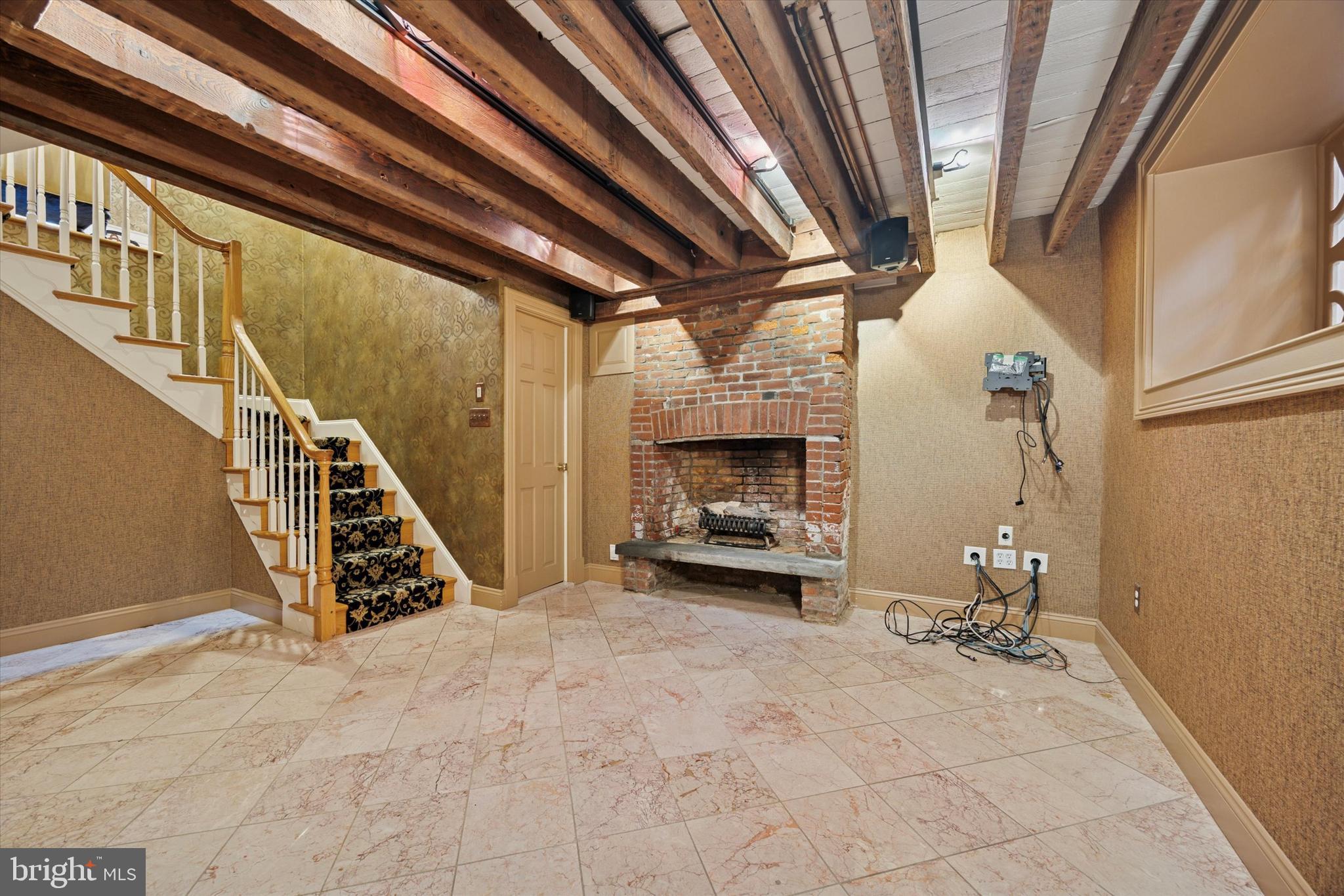 SOCIETY HILL - Residential Lease