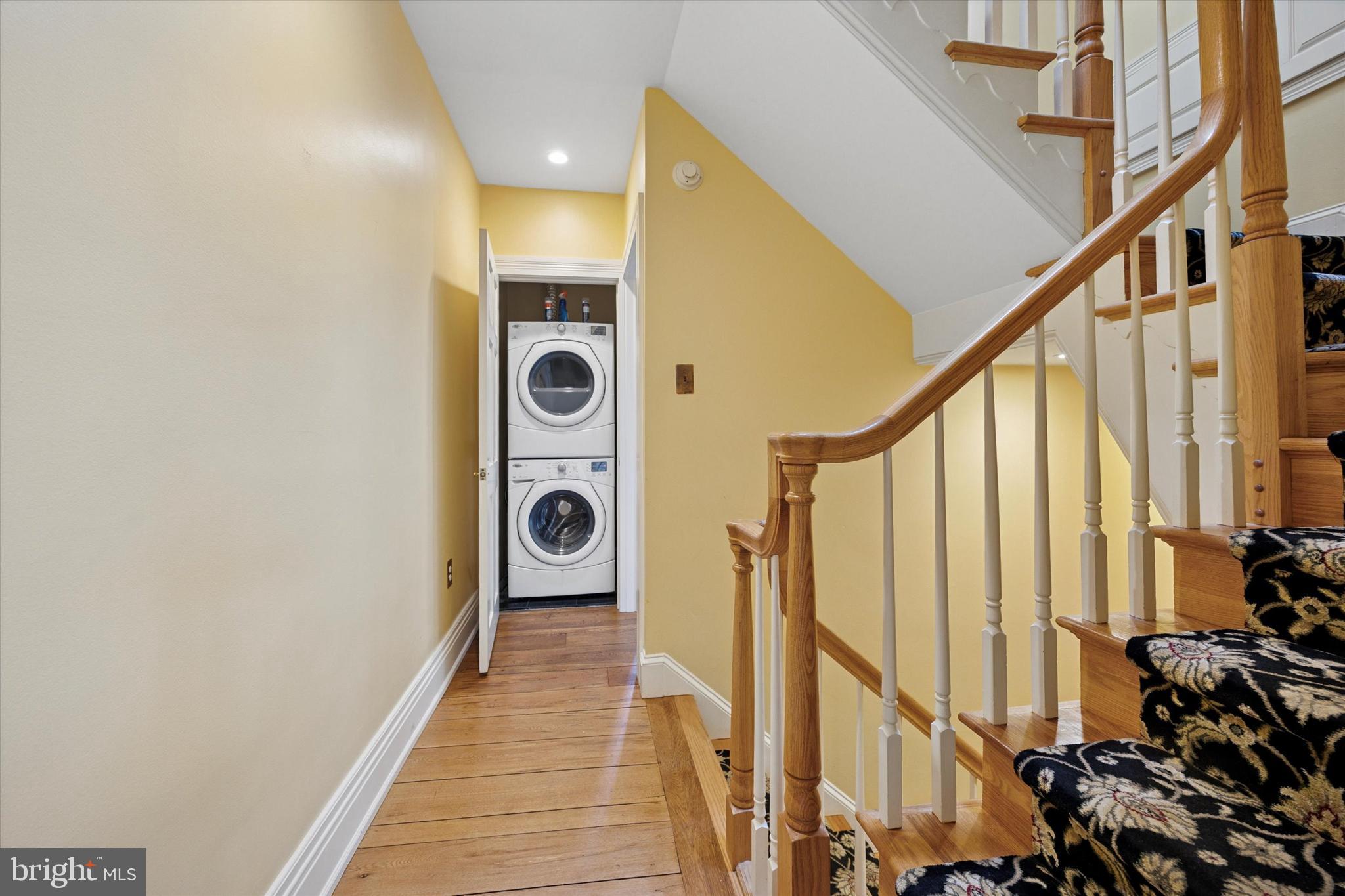 SOCIETY HILL - Residential Lease