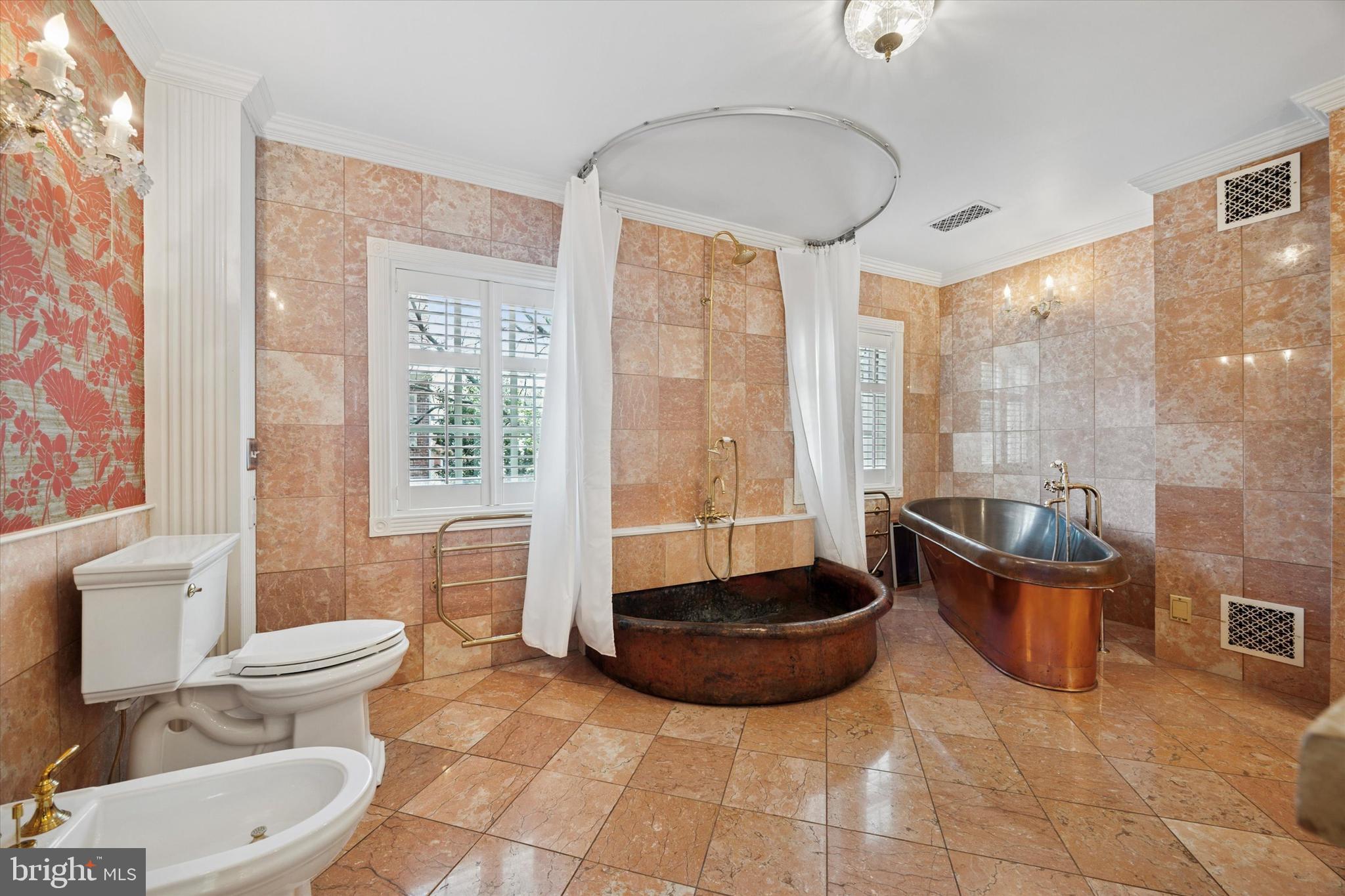 SOCIETY HILL - Residential Lease