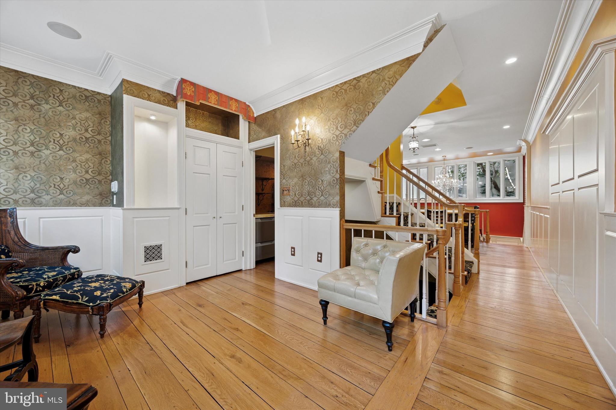 SOCIETY HILL - Residential Lease