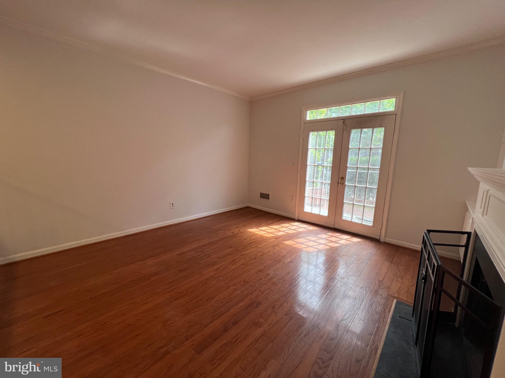 WATERGATE OF ALEXANDRIA - Residential Lease