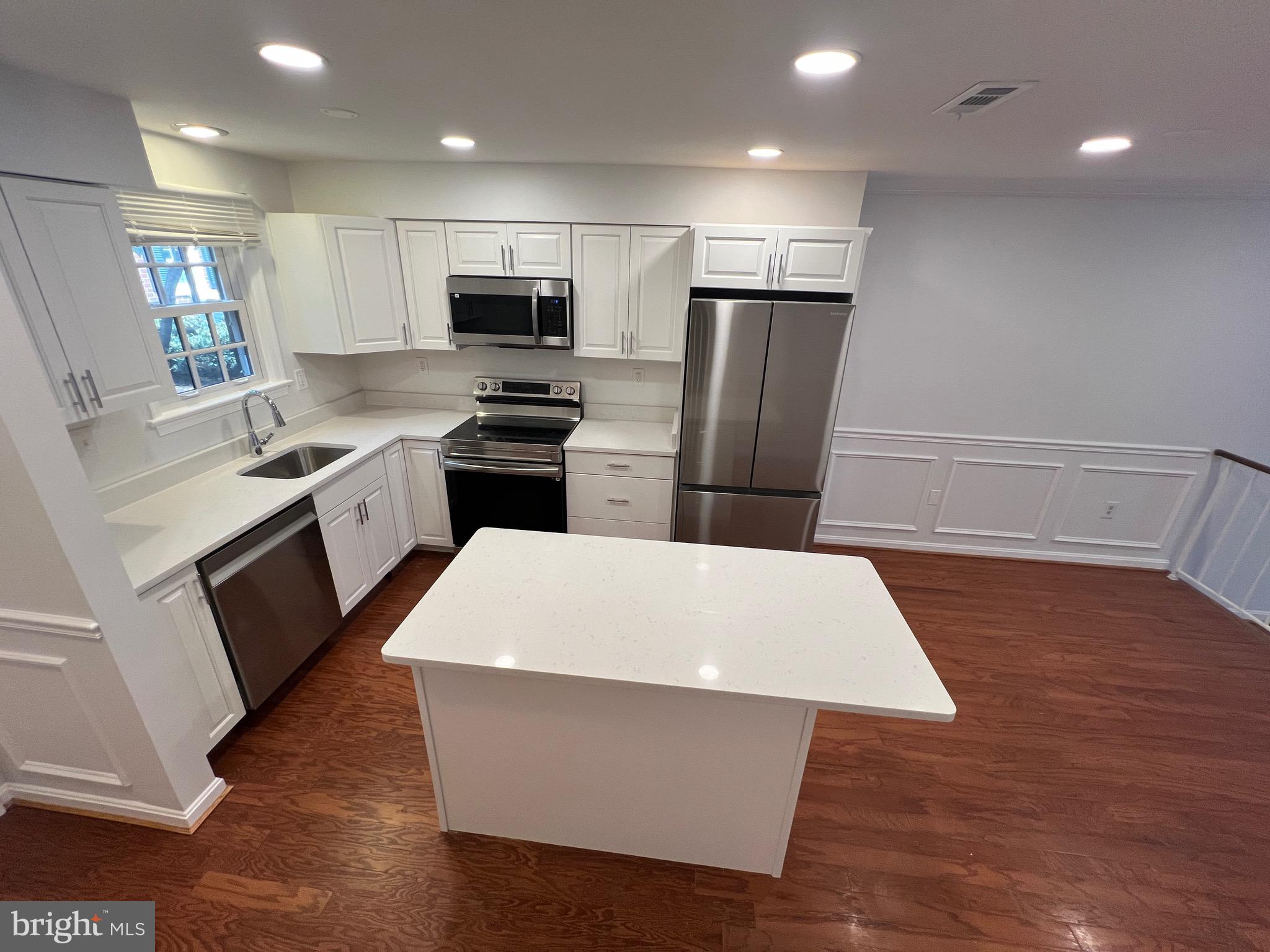 WATERGATE OF ALEXANDRIA - Residential Lease