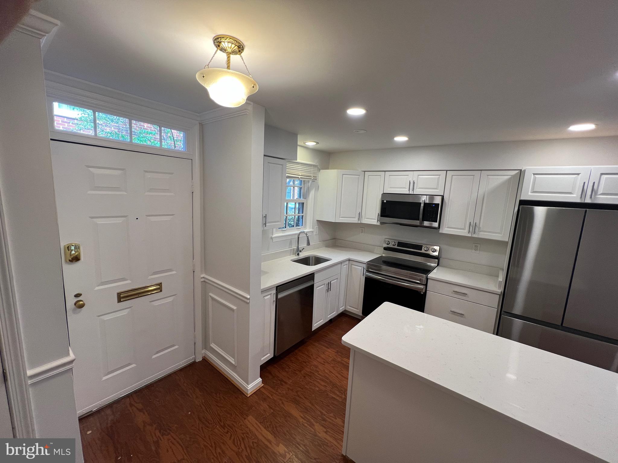 WATERGATE OF ALEXANDRIA - Residential Lease