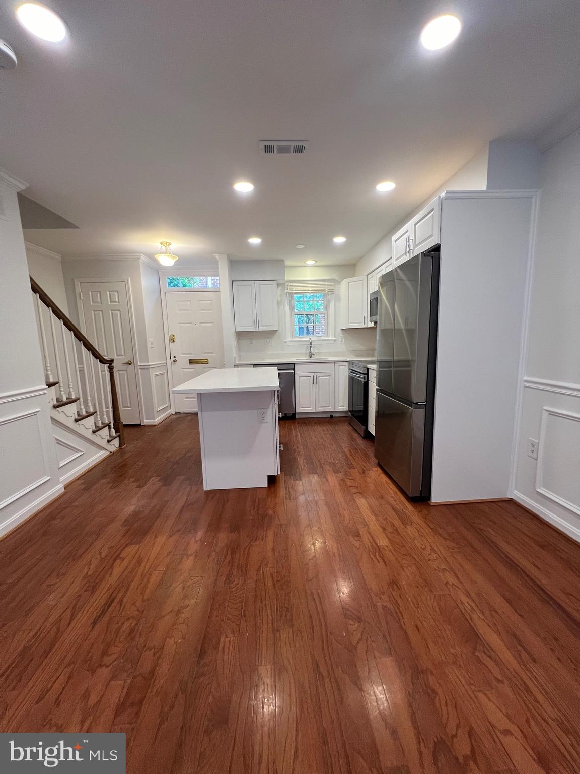 WATERGATE OF ALEXANDRIA - Residential Lease