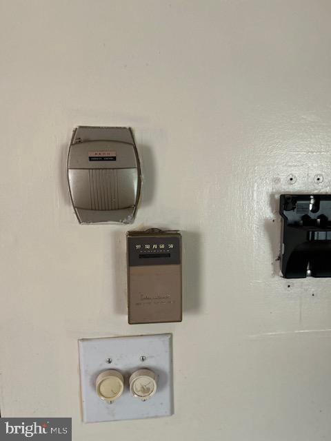 CRESAPTOWN - Residential