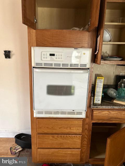 CRESAPTOWN - Residential