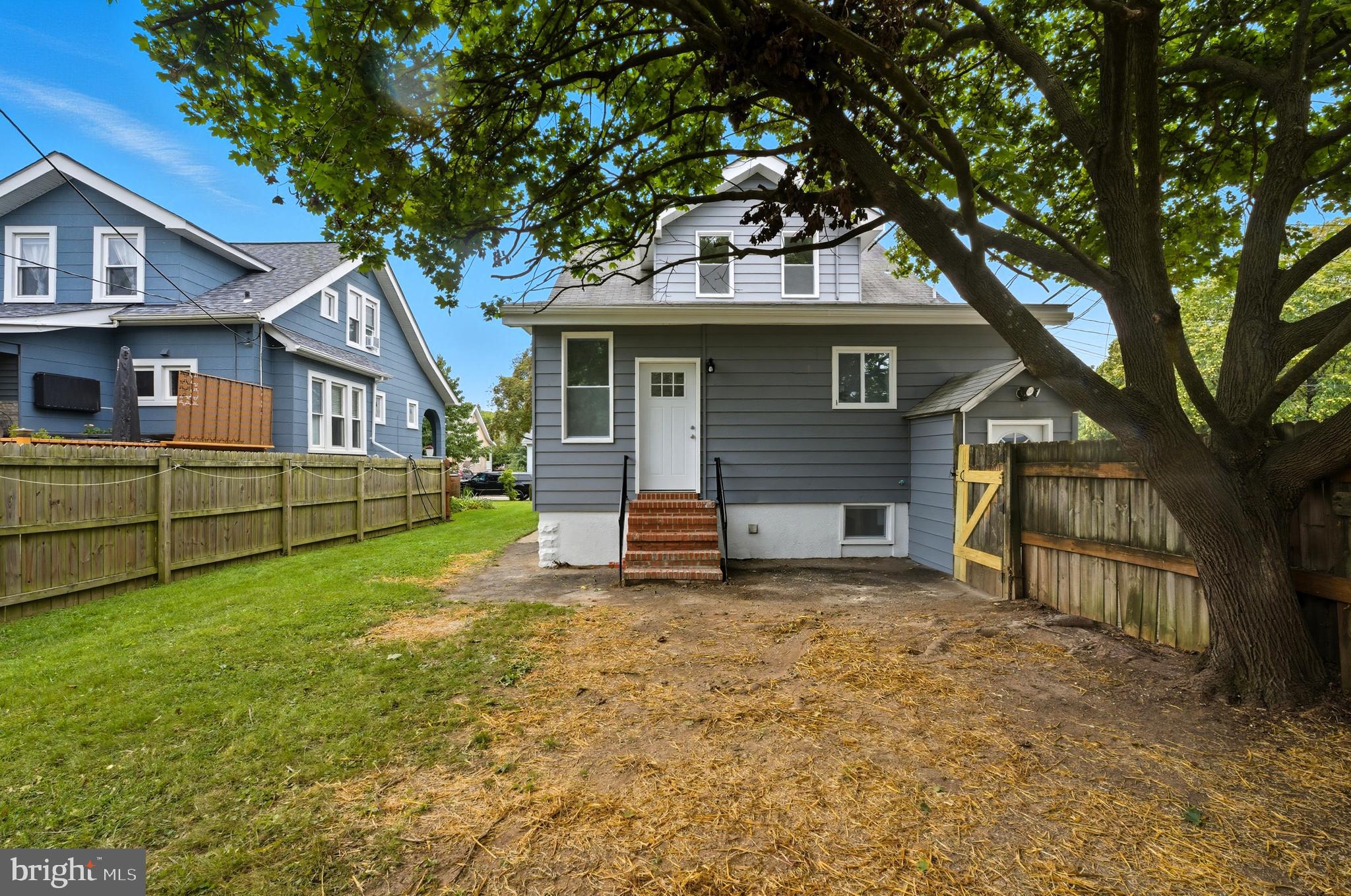 WOODHOME HEIGHTS - Residential