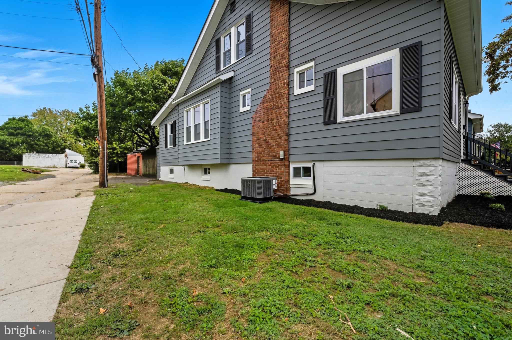 WOODHOME HEIGHTS - Residential