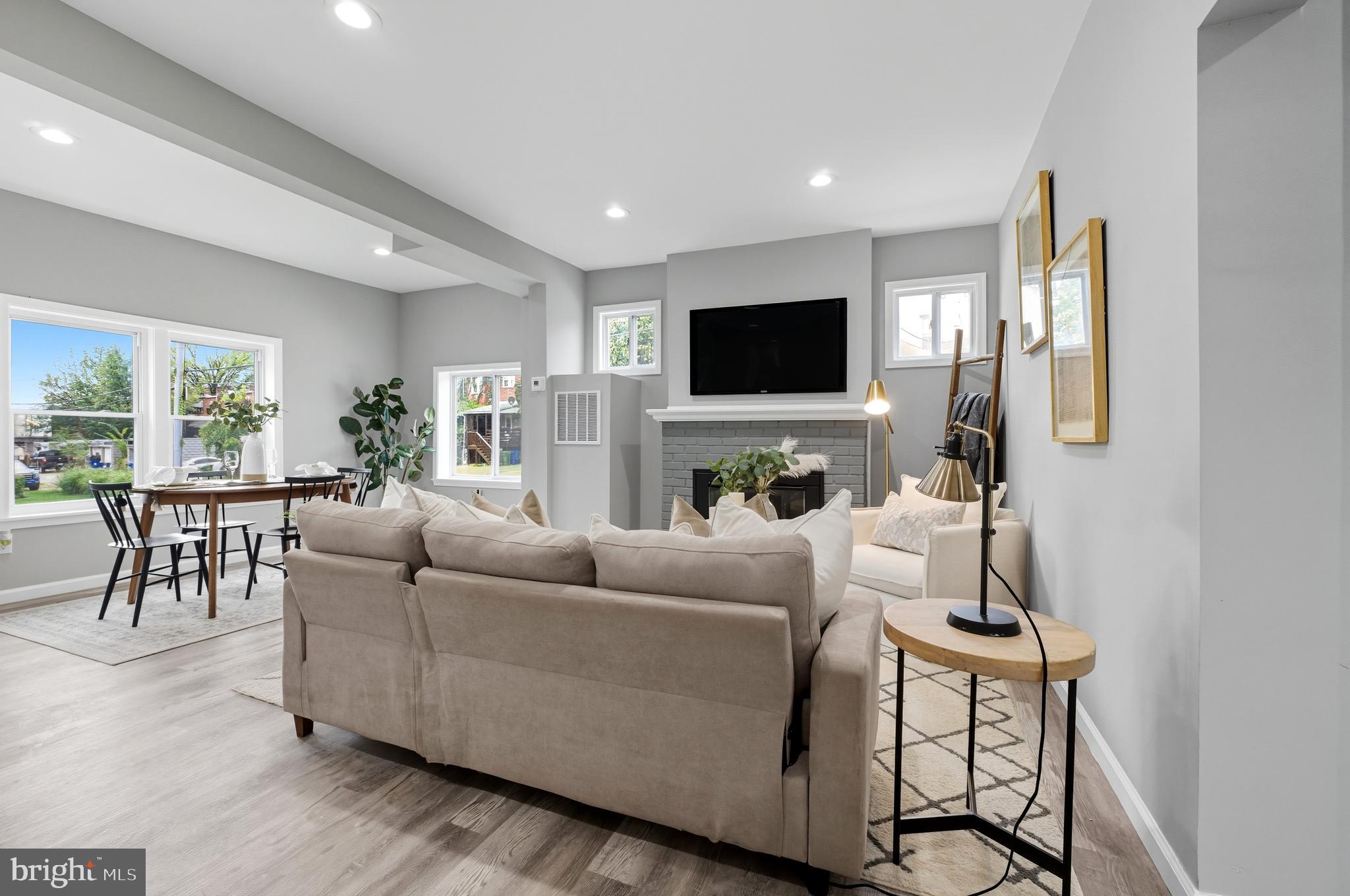 WOODHOME HEIGHTS - Residential