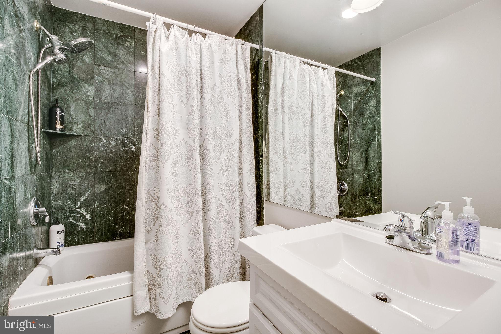 STRATFORD LANDING - Residential