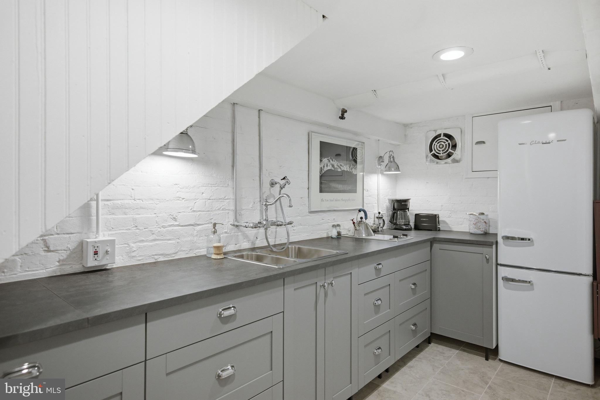 GEORGETOWN - Residential