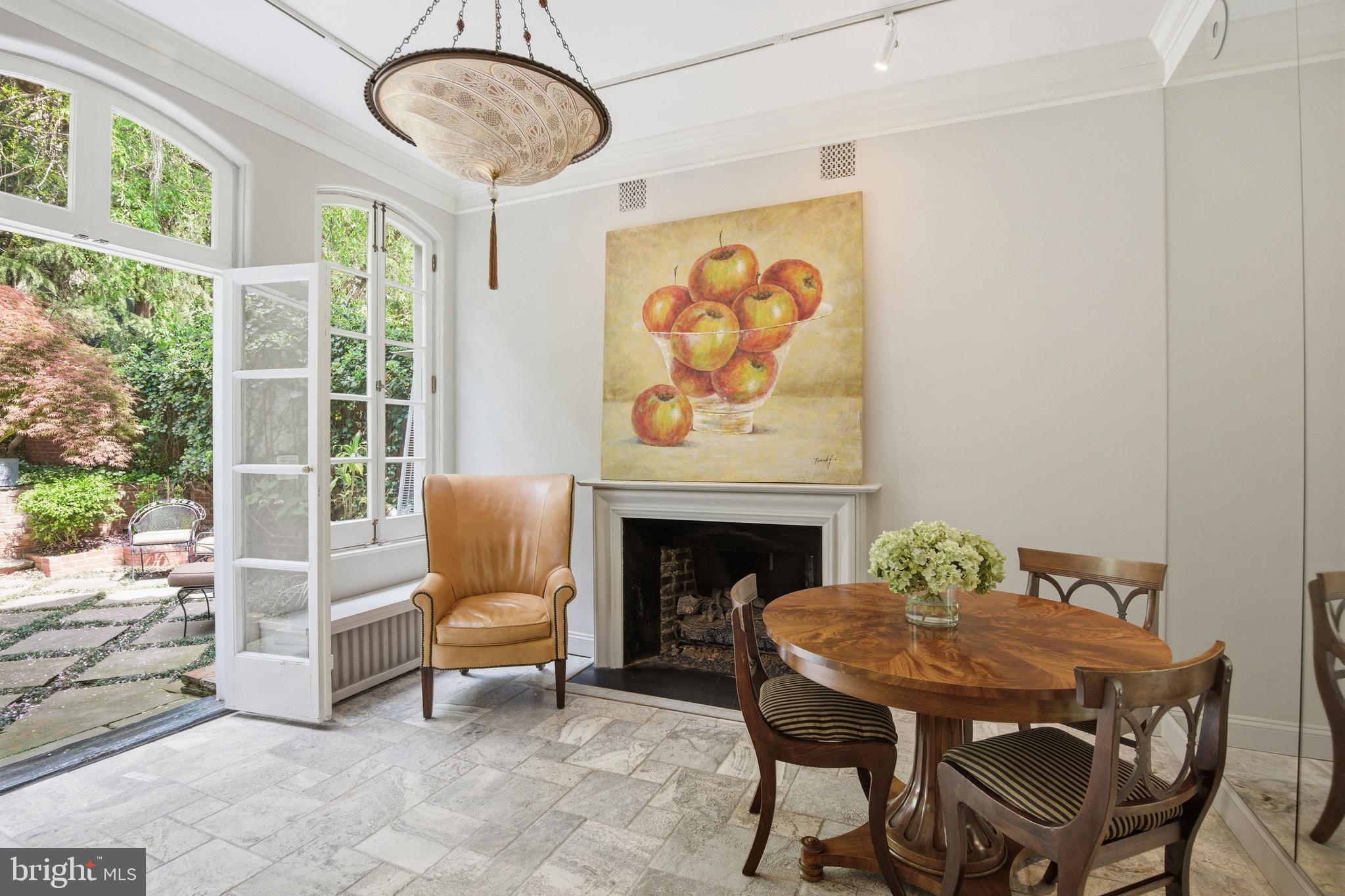 GEORGETOWN - Residential