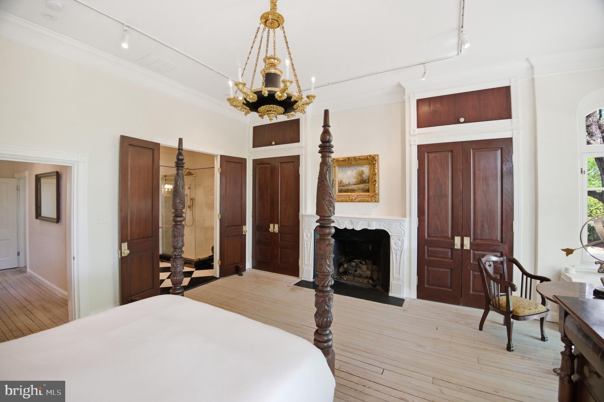 GEORGETOWN - Residential