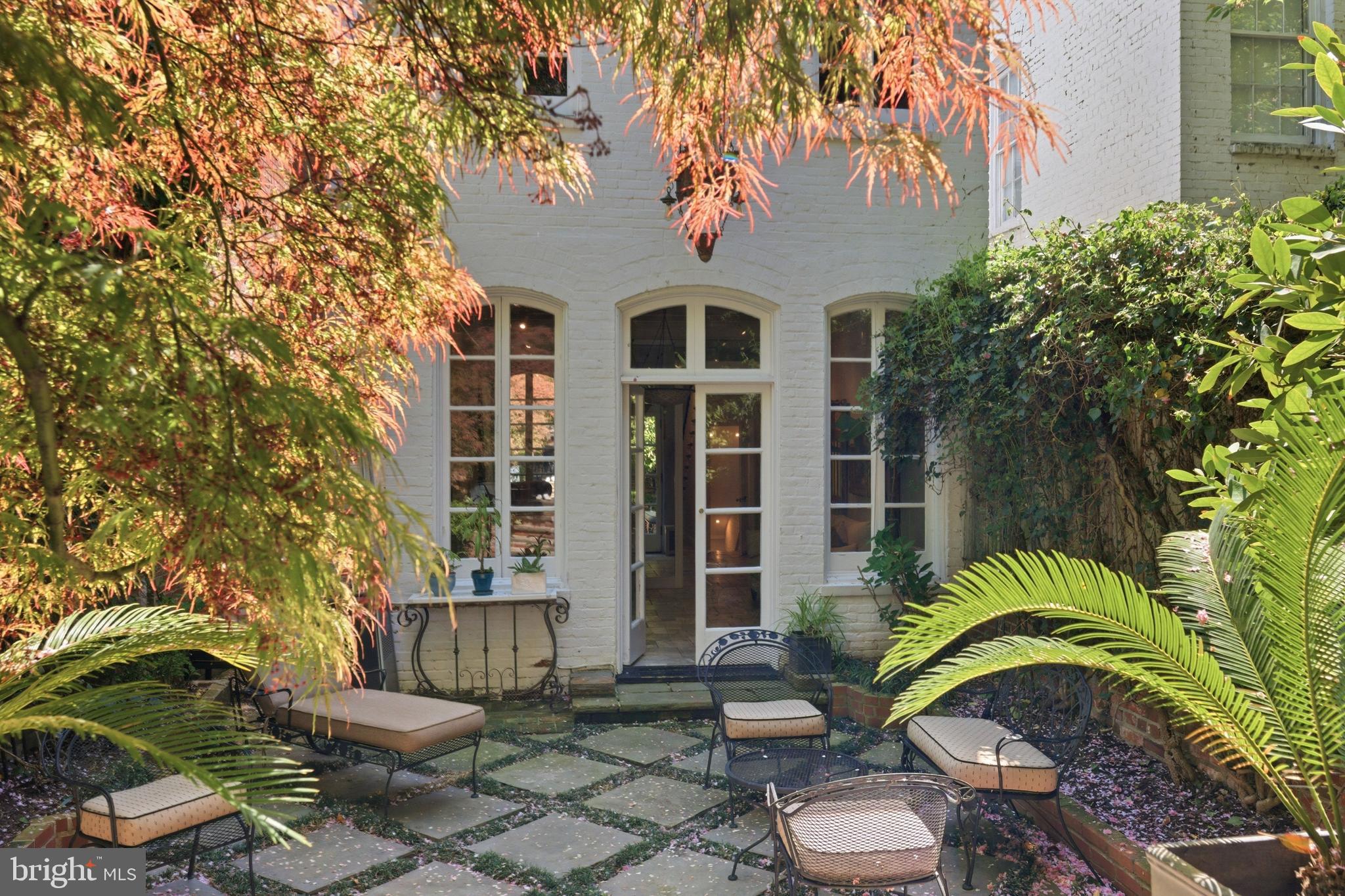 GEORGETOWN - Residential