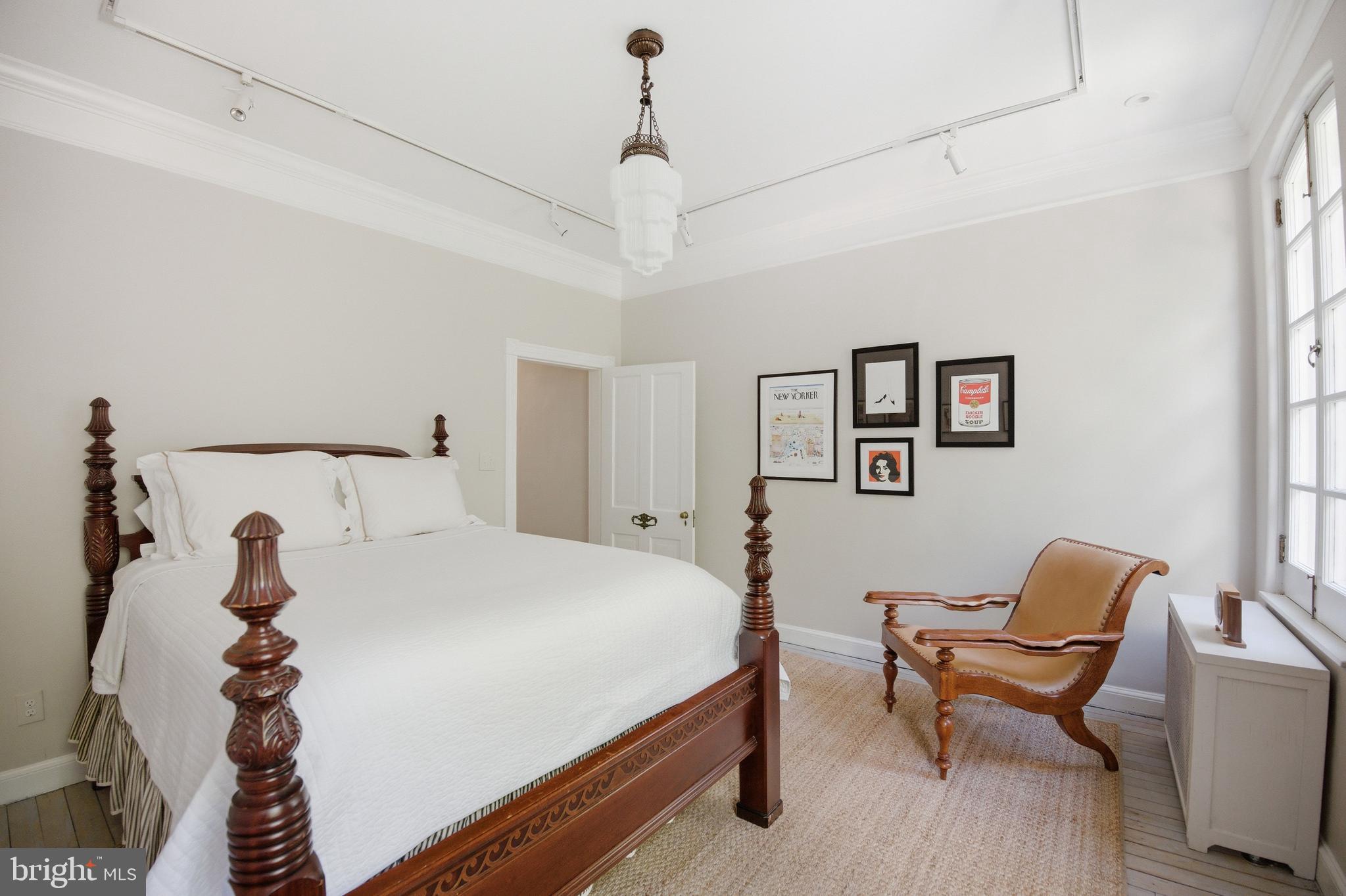 GEORGETOWN - Residential