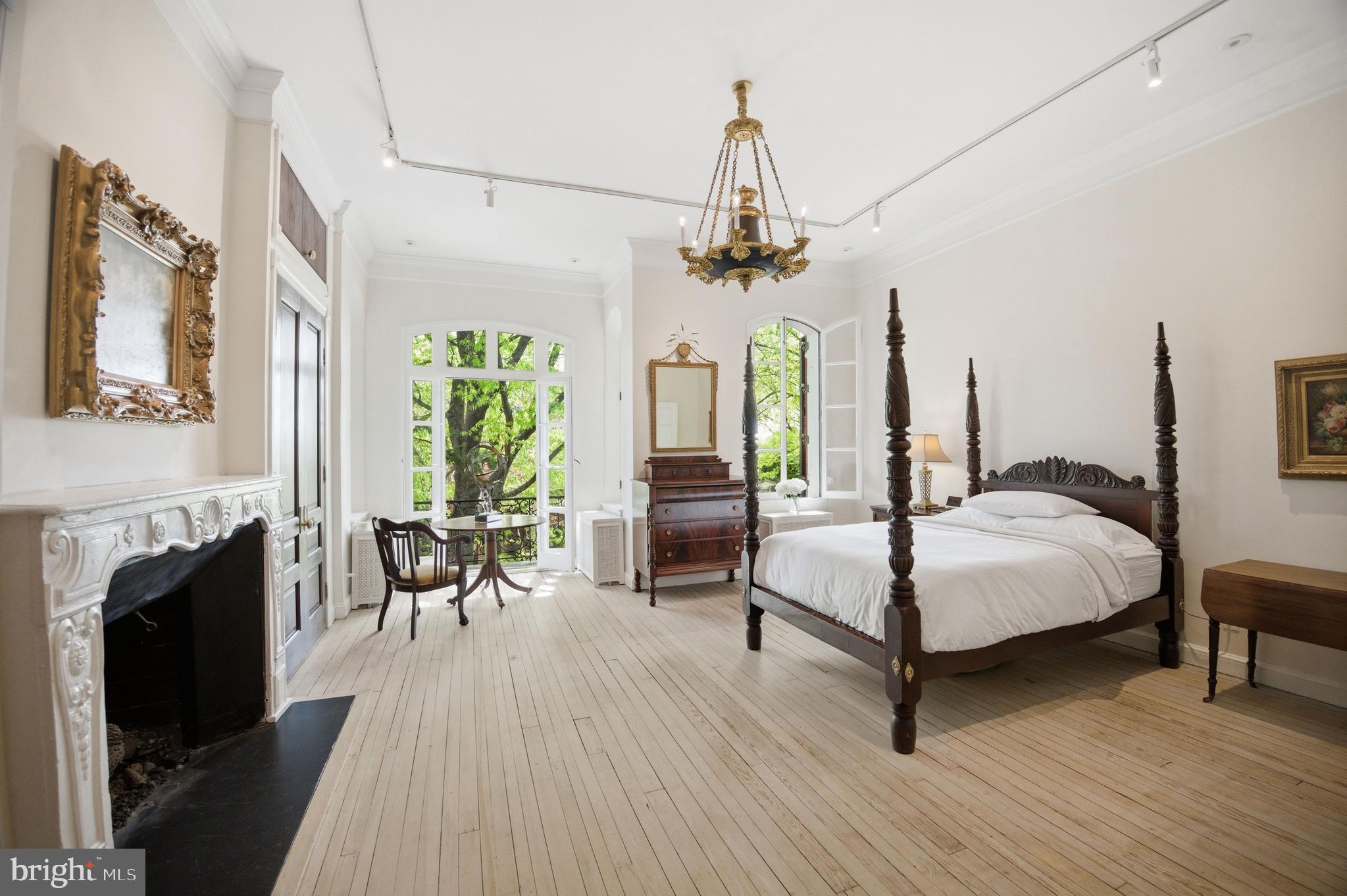 GEORGETOWN - Residential