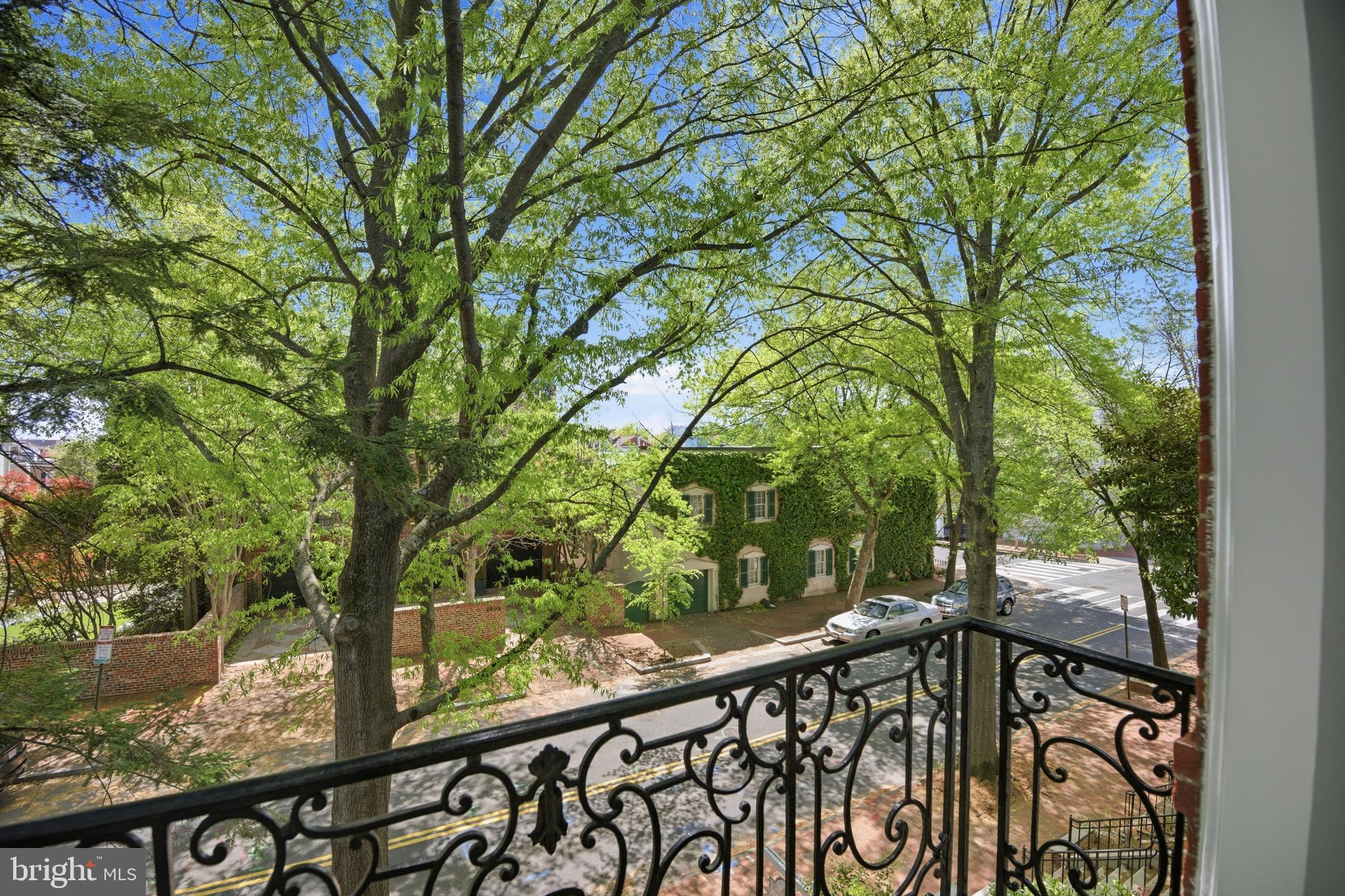 GEORGETOWN - Residential