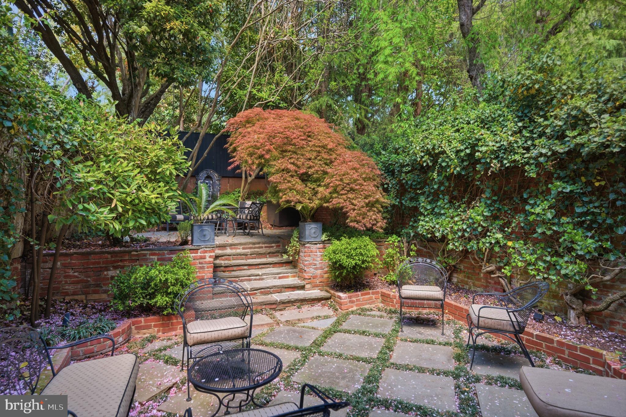 GEORGETOWN - Residential