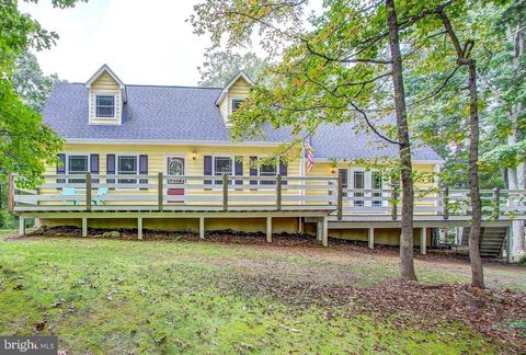 4644 MORGANS BLUFF DRIVE MARSHALL VA 20115
