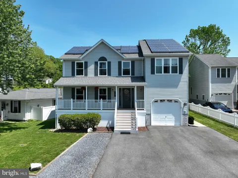 3581 S River Terrace, Edgewater, MD MLS: MDAA2113850