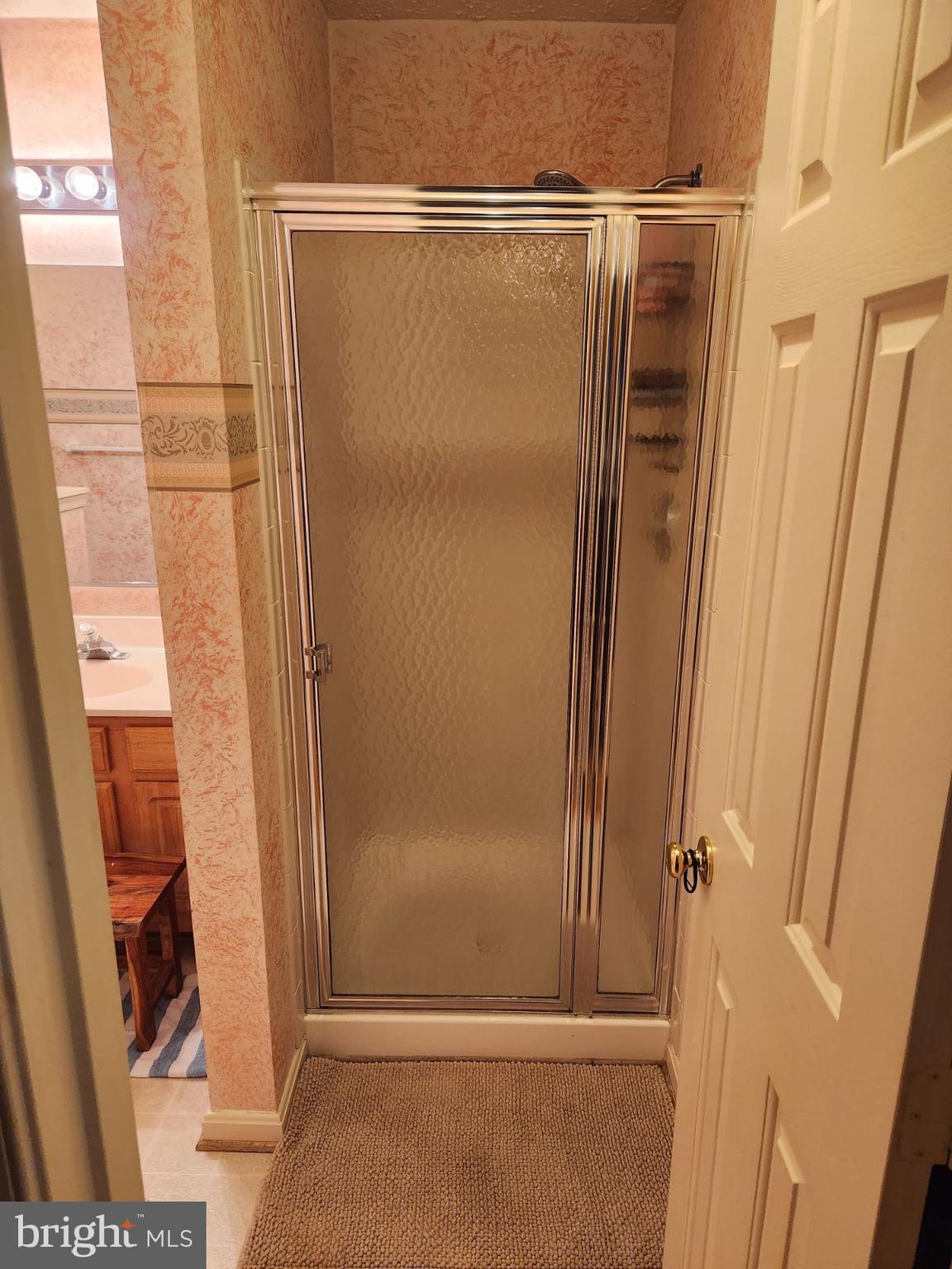 OXFORD OAKS SUB - Residential Lease