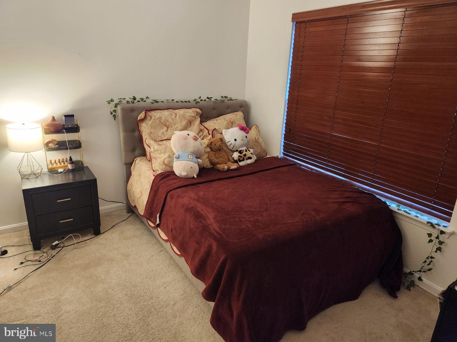 OXFORD OAKS SUB - Residential Lease