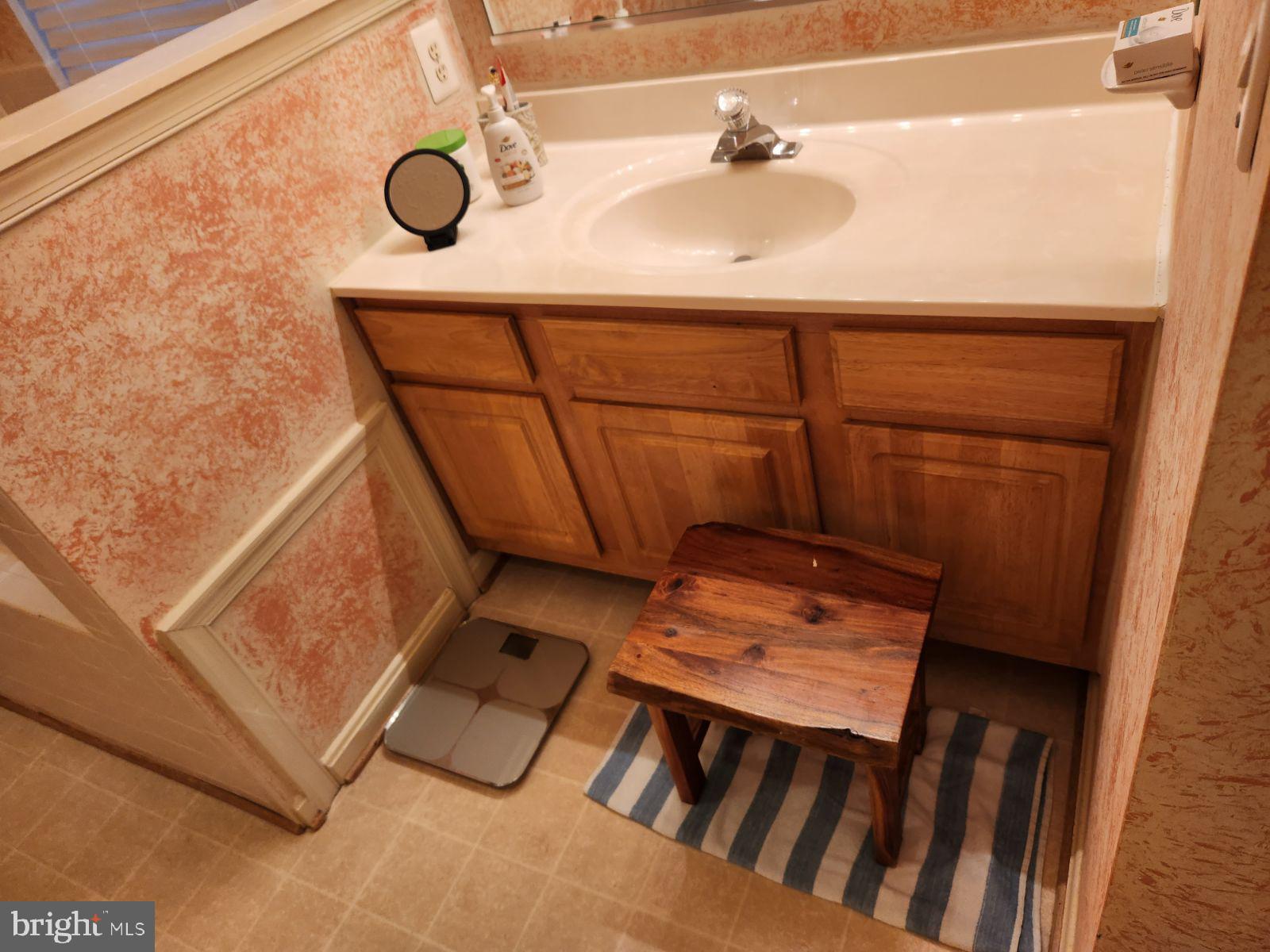 OXFORD OAKS SUB - Residential Lease