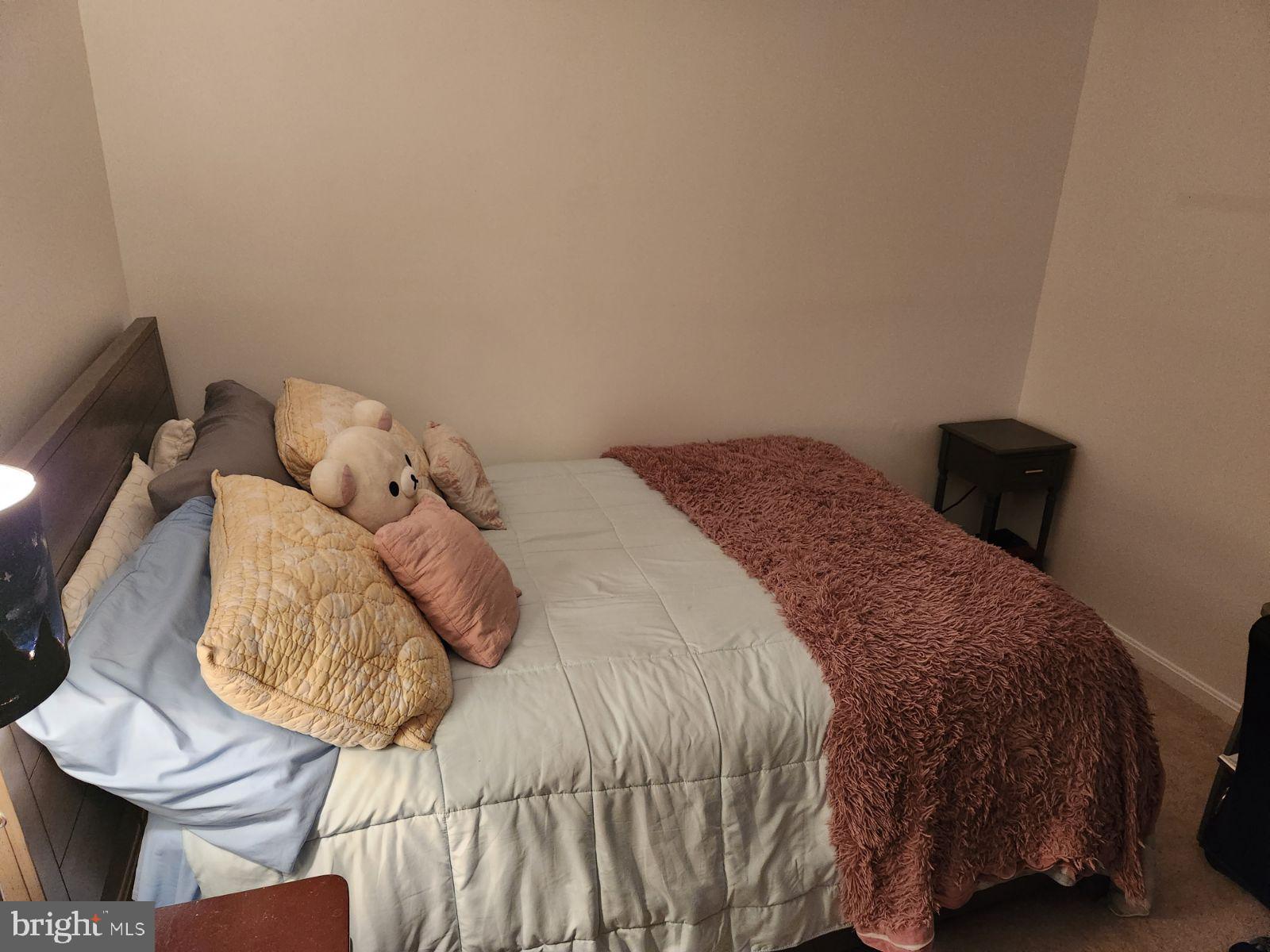 OXFORD OAKS SUB - Residential Lease