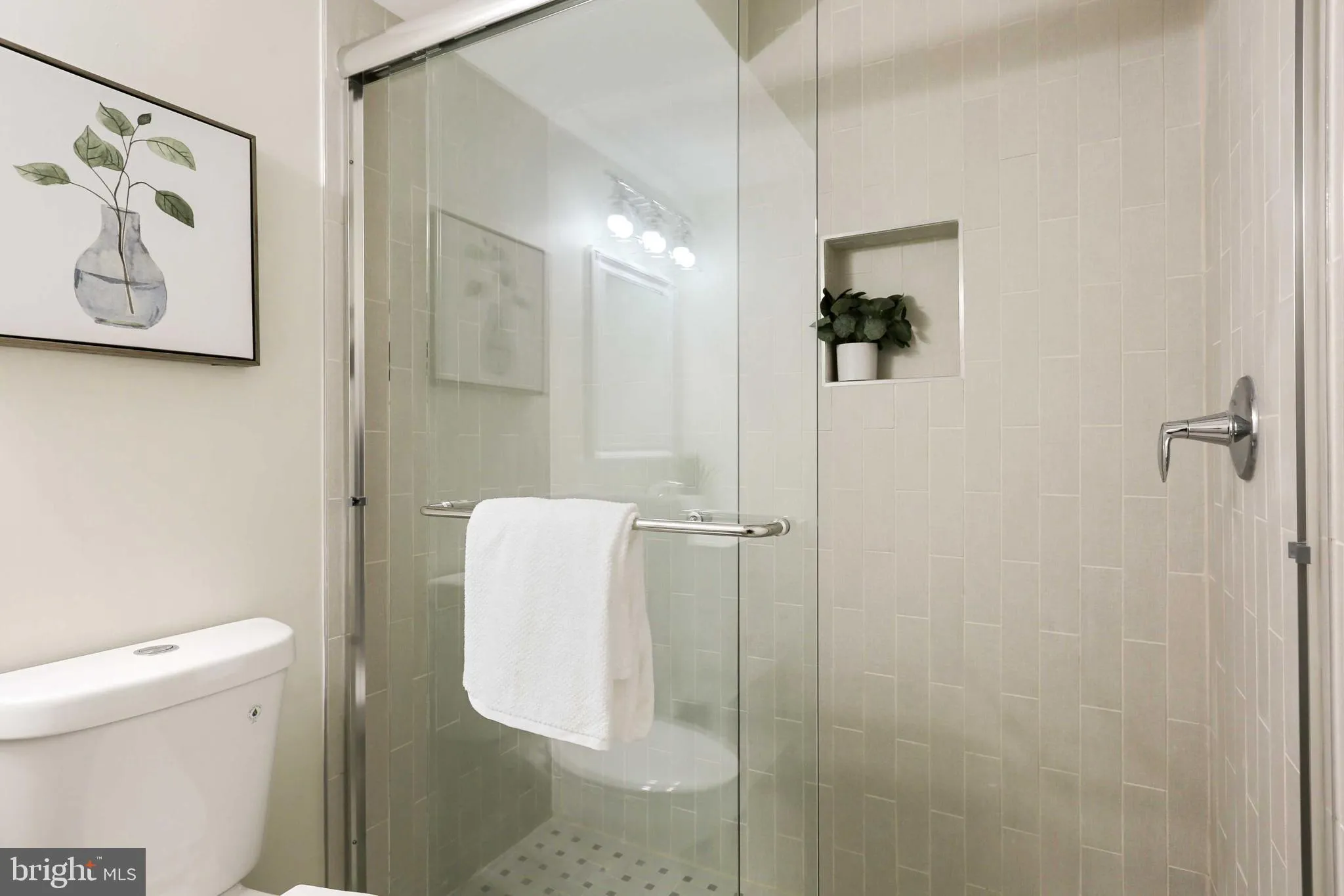 Baltimore, Maryland 21224, United States, 3 Bedrooms Bedrooms, ,3 BathroomsBathrooms,Residential,Active,85773