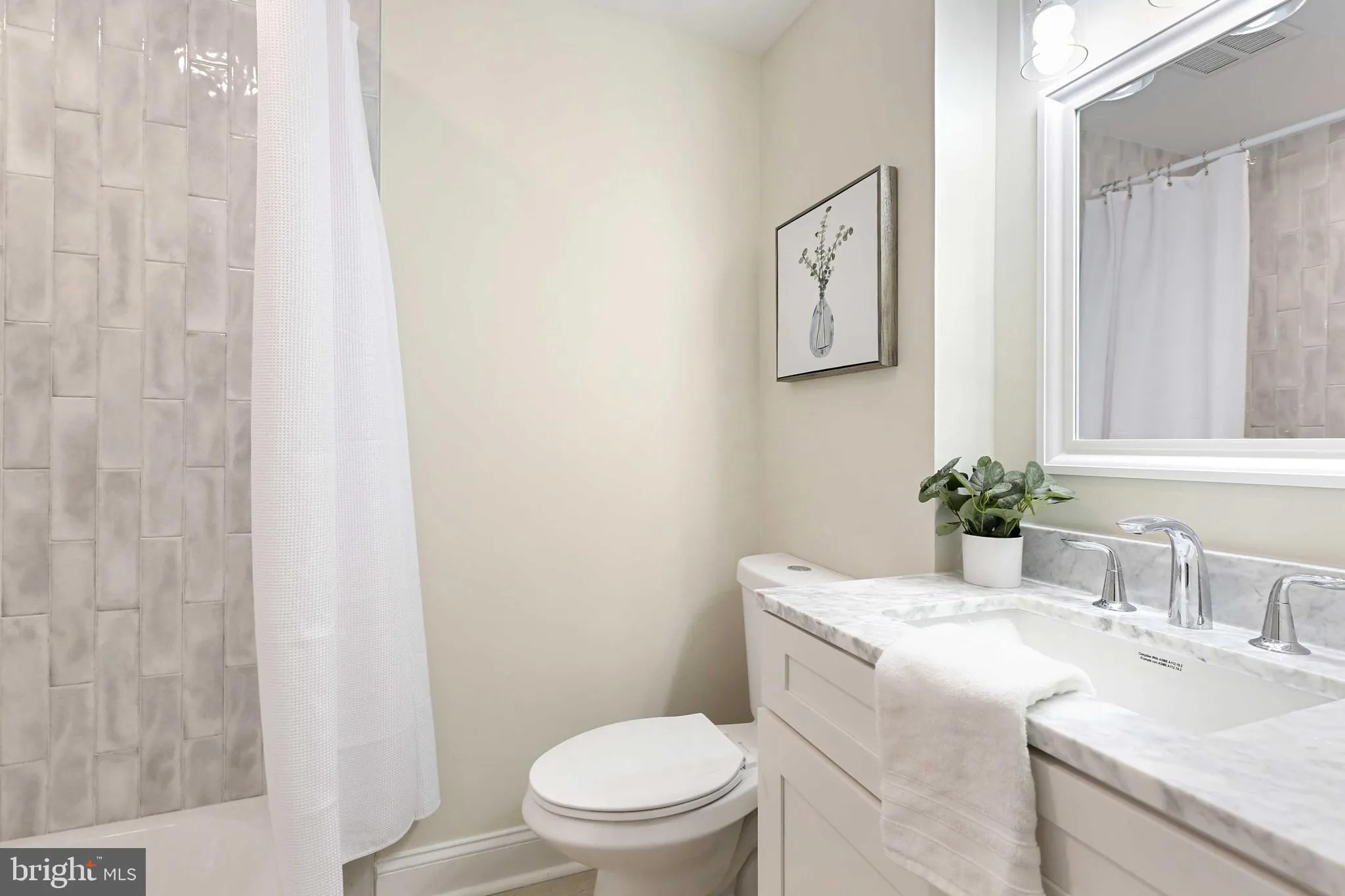 Baltimore, Maryland 21224, United States, 3 Bedrooms Bedrooms, ,3 BathroomsBathrooms,Residential,Active,85773