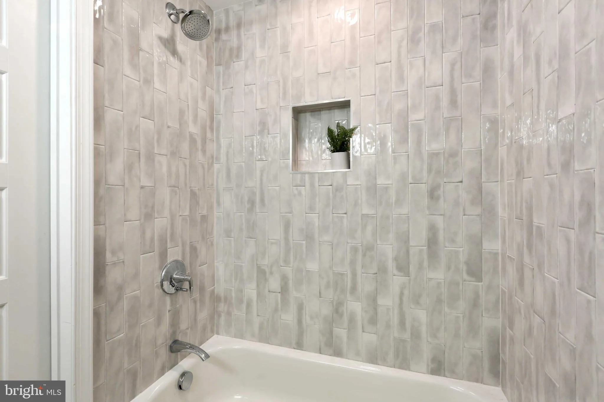 Baltimore, Maryland 21224, United States, 3 Bedrooms Bedrooms, ,3 BathroomsBathrooms,Residential,Active,85773