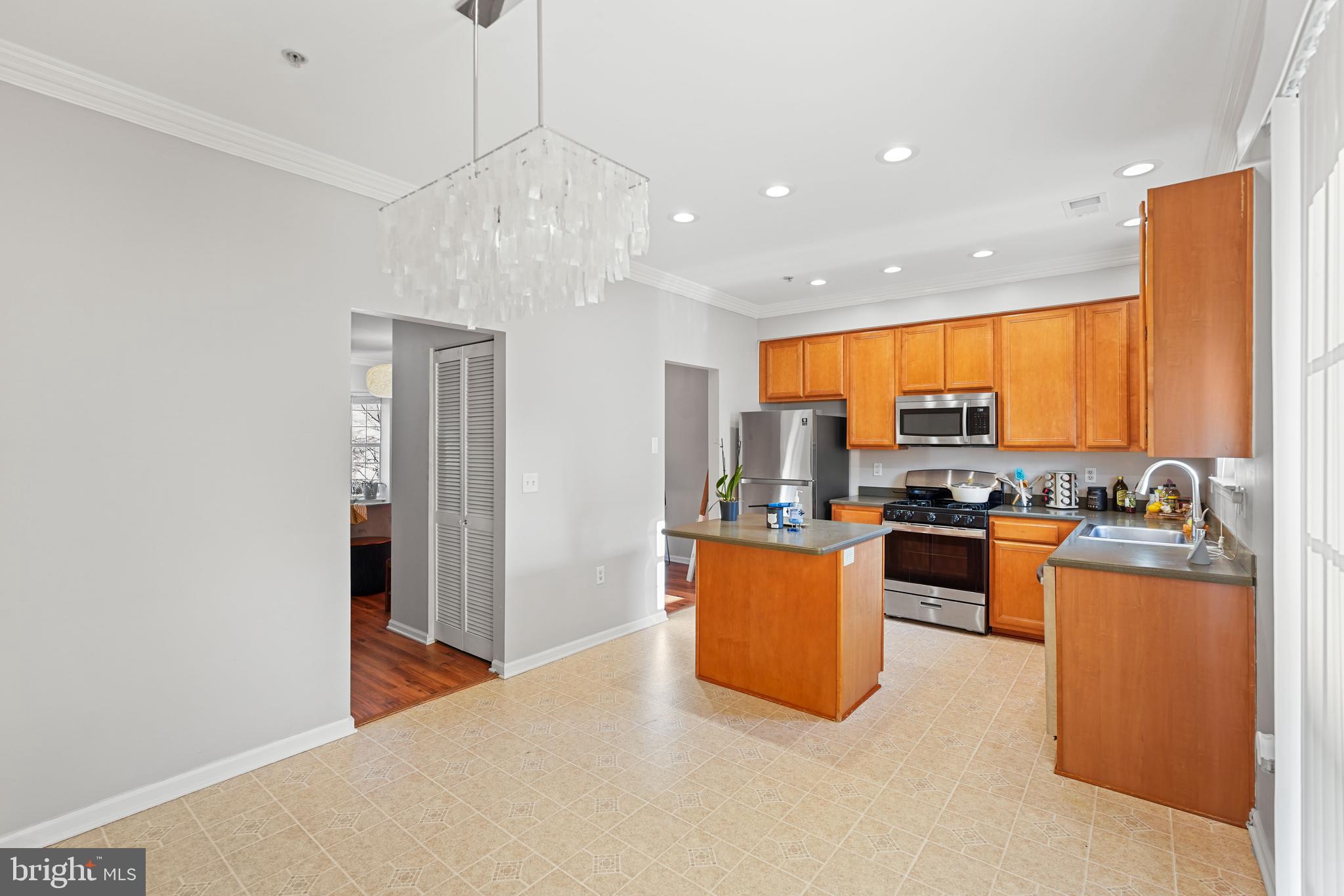 WELLFLEET MEWS - Residential