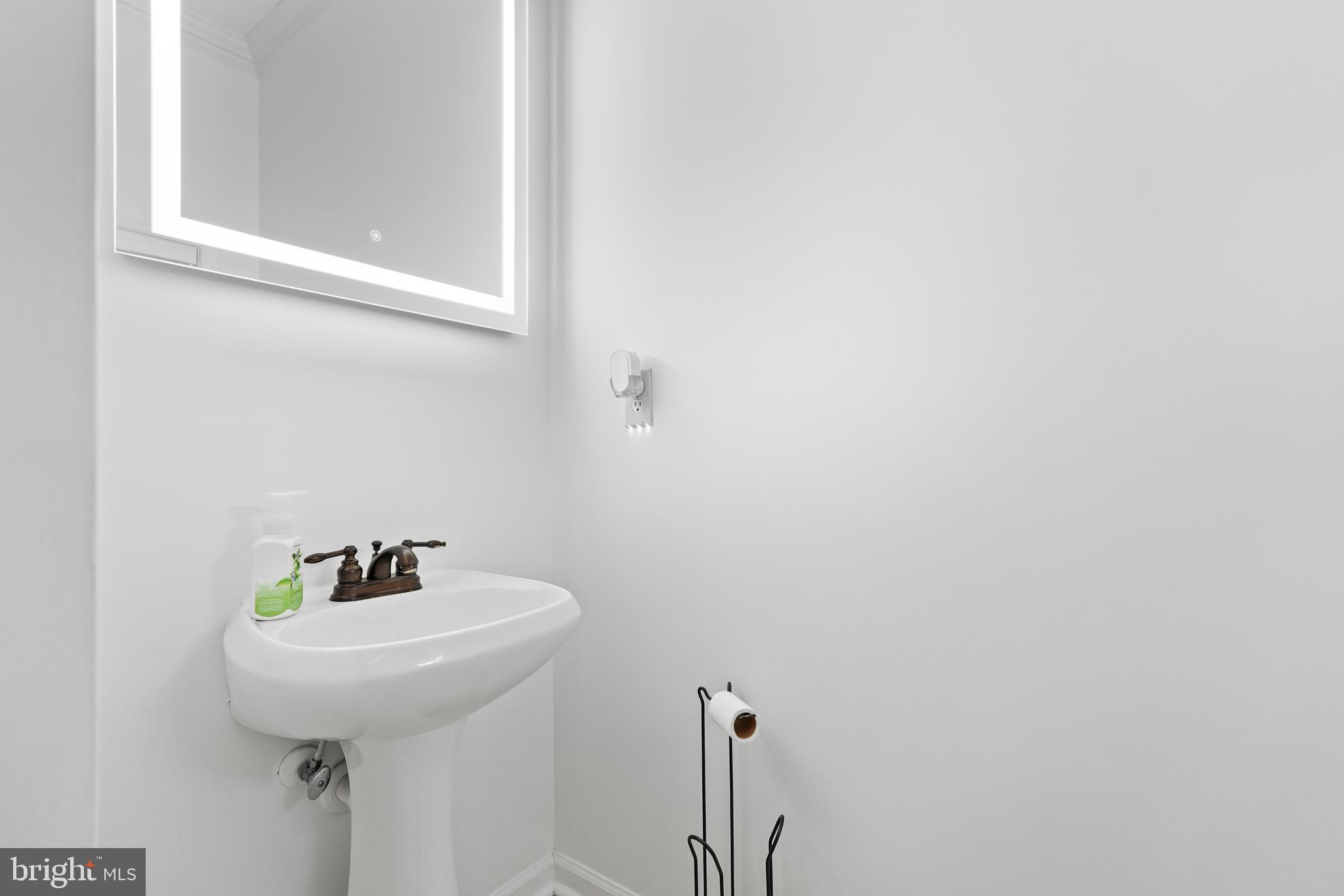 WELLFLEET MEWS - Residential