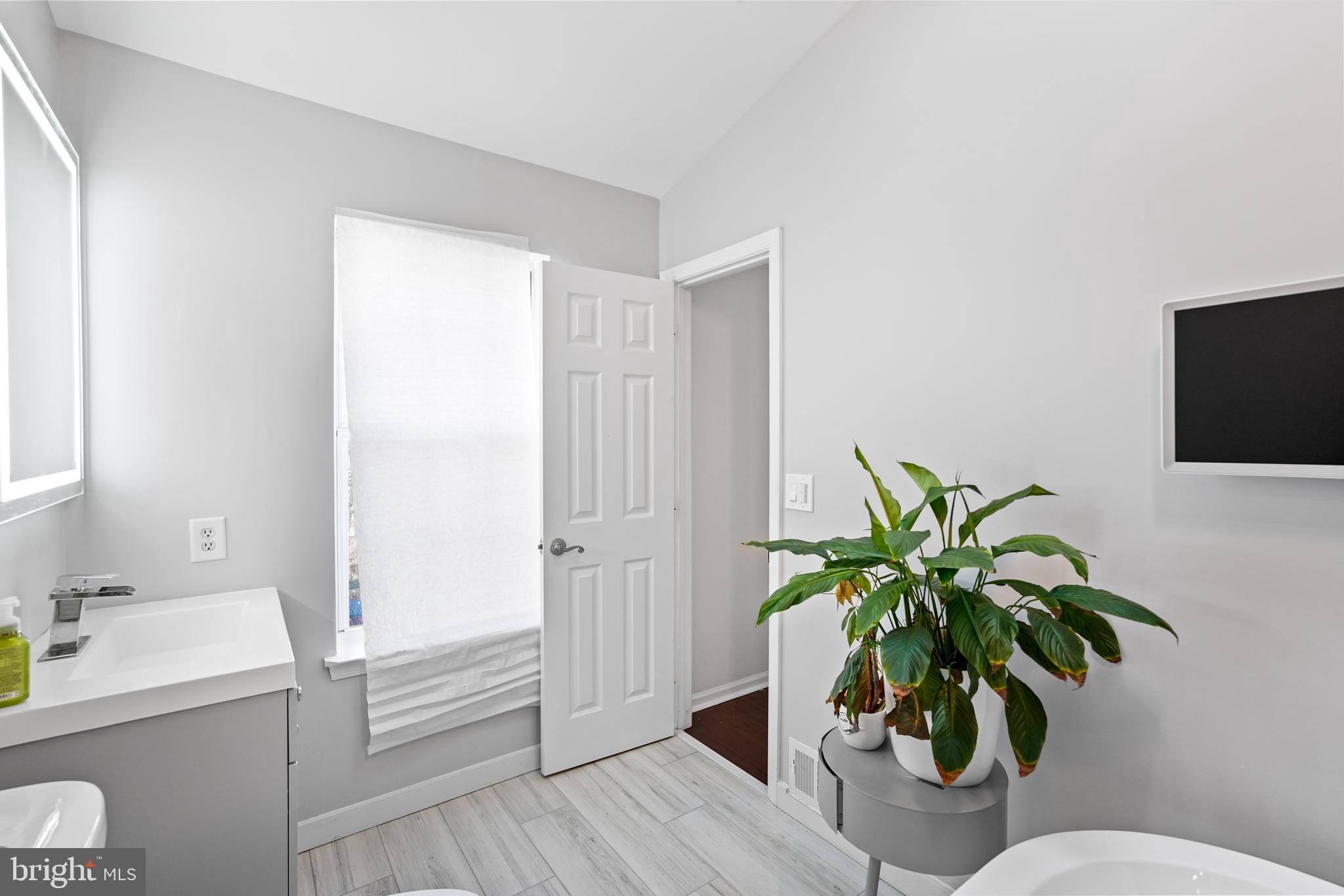 WELLFLEET MEWS - Residential